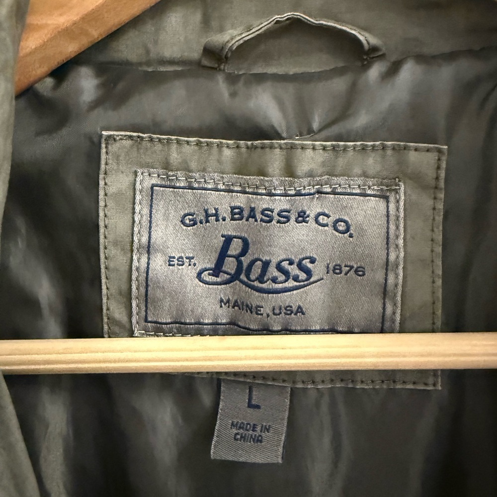 G.H. Bass & Co. Khaki green EUC near new size L Quilted Utility/Barn Jacket - Picture 6 of 13